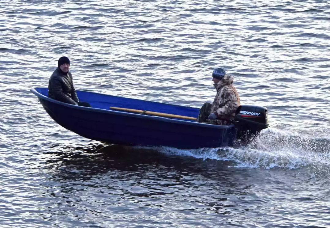 Стеклопластиковая лодка Neman-340 (тримаран) в Архангельске