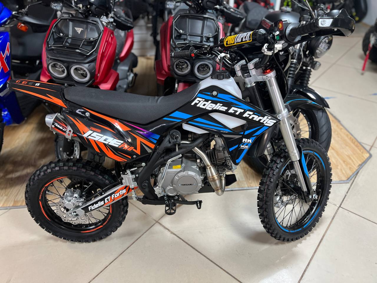 Мотоцикл (питбайк) PROMAX FIDET (ФАЙДЕТ) 190E PRO 17/14 в Архангельске