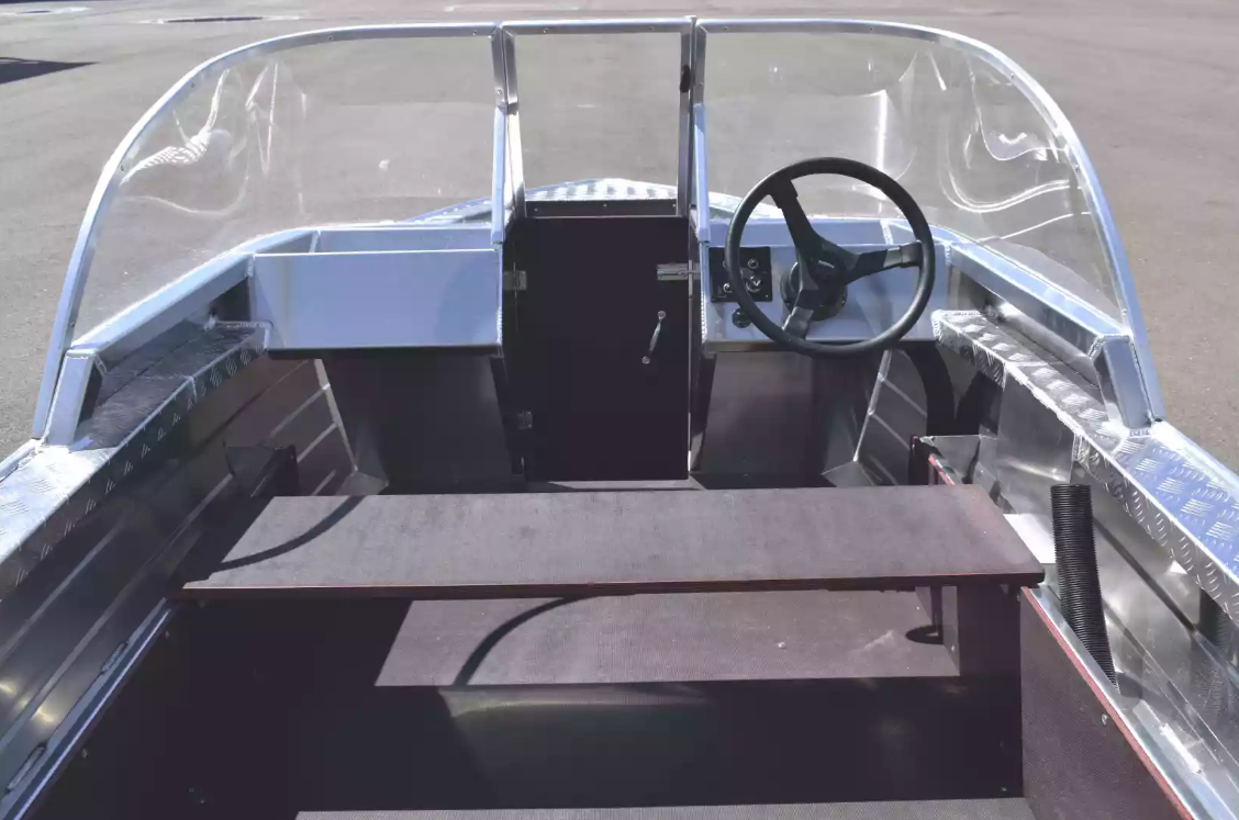 Алюминиевая лодка Wyatboat-390 DCM в Архангельске