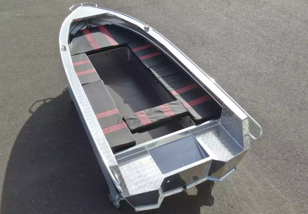 Алюминиевая лодка Wyatboat-390РМ увеличенный борт в Архангельске