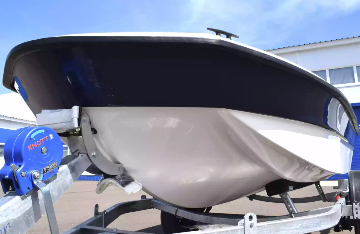 Стеклопластиковая лодка Wyatboat 430 тримаран в Архангельске