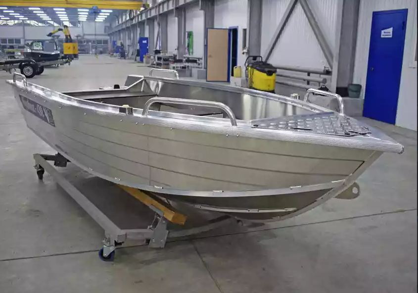 Алюминиевая лодка  Wyatboat-430 Р в Архангельске