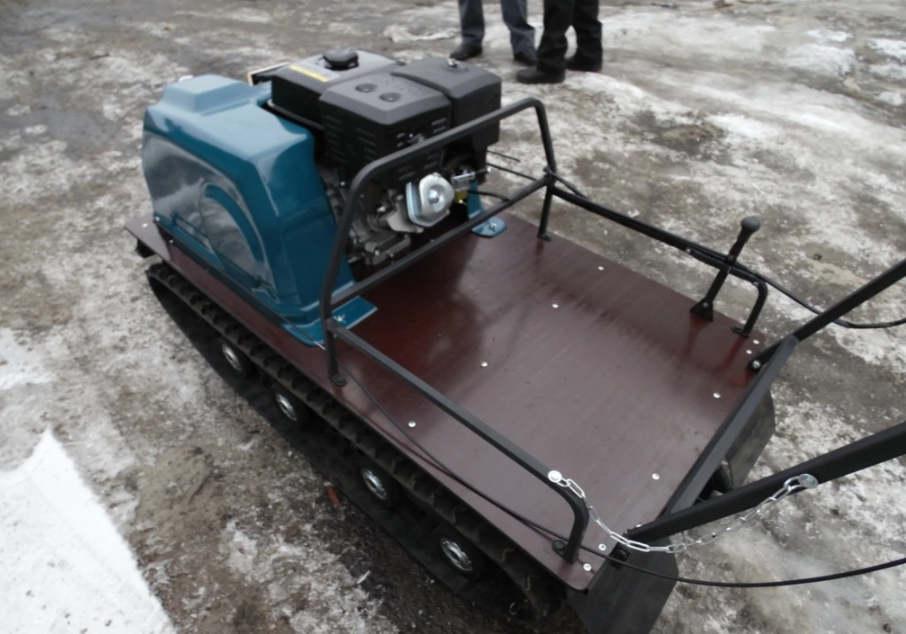 Мотобуксировщик AhtaR LR13 с реверс-вариатором Буран (задний ход) в Архангельске