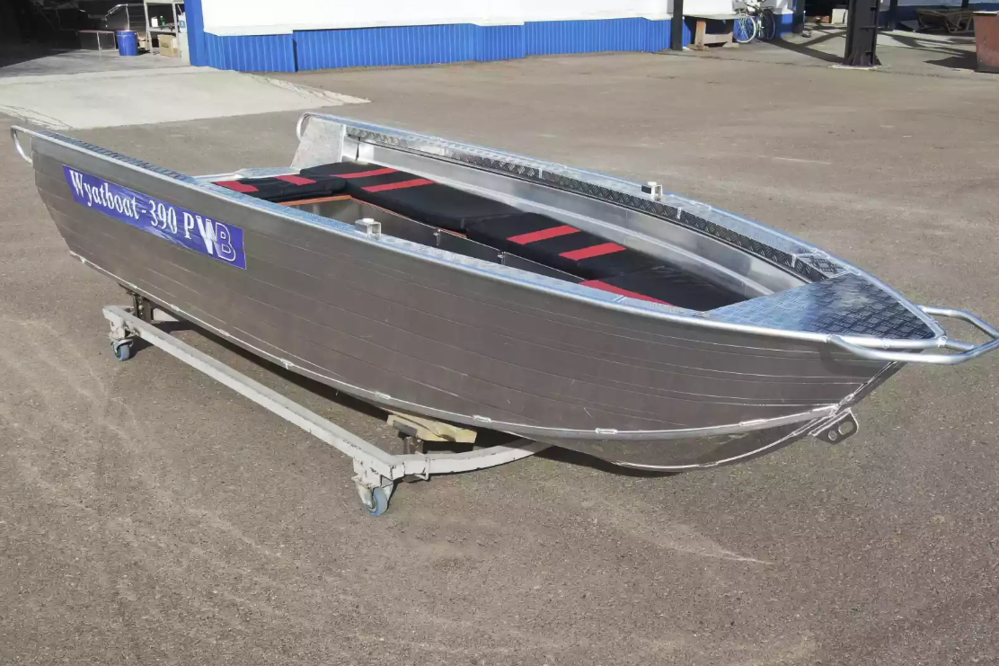 Алюминиевая лодка Wyatboat-390РМ увеличенный борт в Архангельске