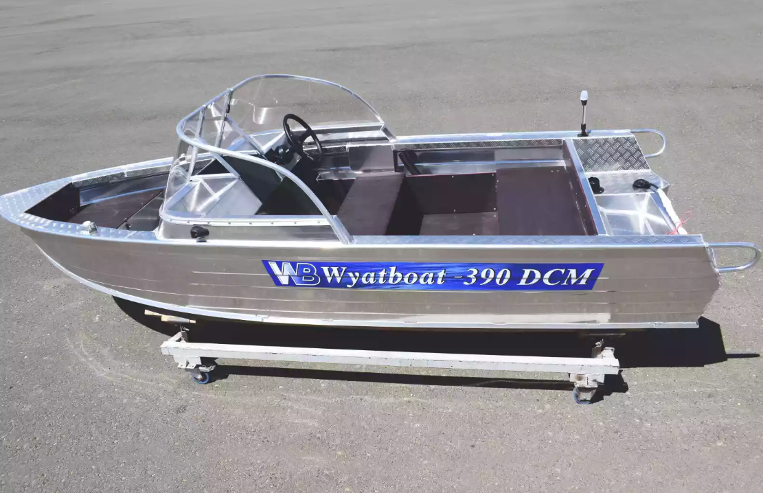 Алюминиевая лодка Wyatboat-390 DCM в Архангельске