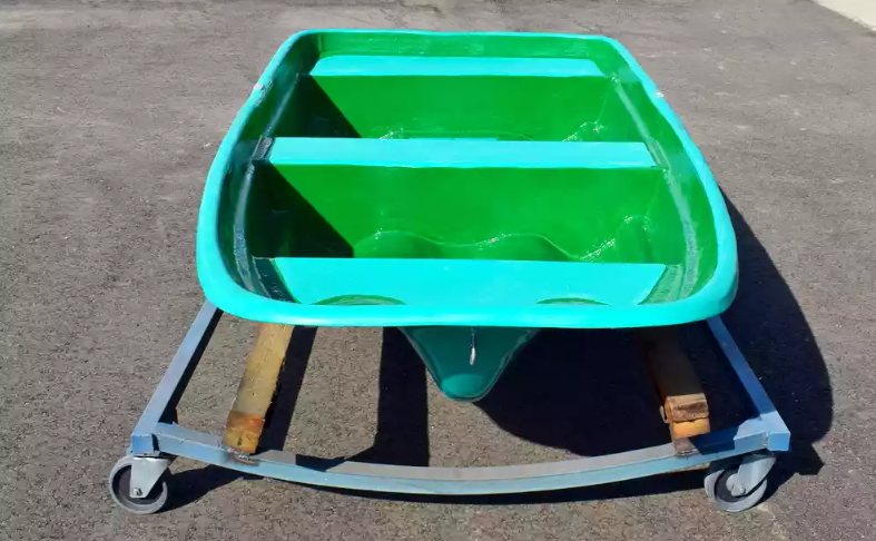 Стеклопластиковая лодка Старт (тримаран) в Архангельске