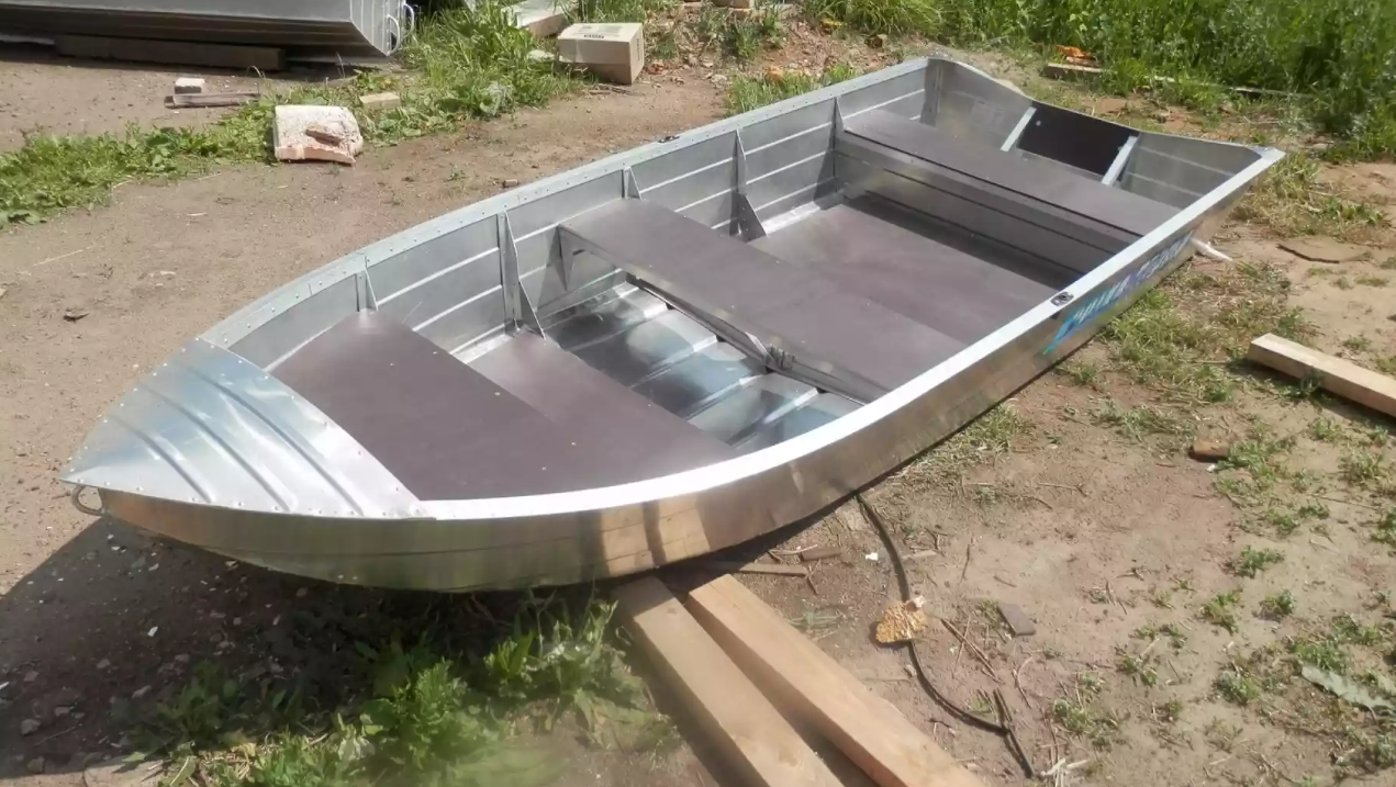 Алюминиевая лодка Вятка-Профи 32 в Архангельске