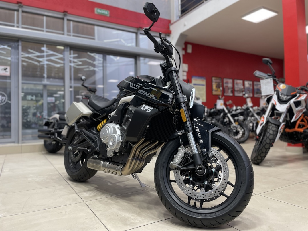Мотоцикл Benda LFS 700 в Архангельске