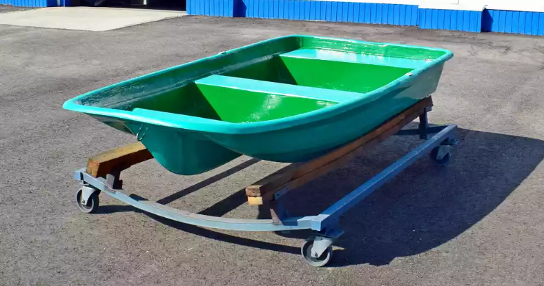 Стеклопластиковая лодка Старт (тримаран) в Архангельске