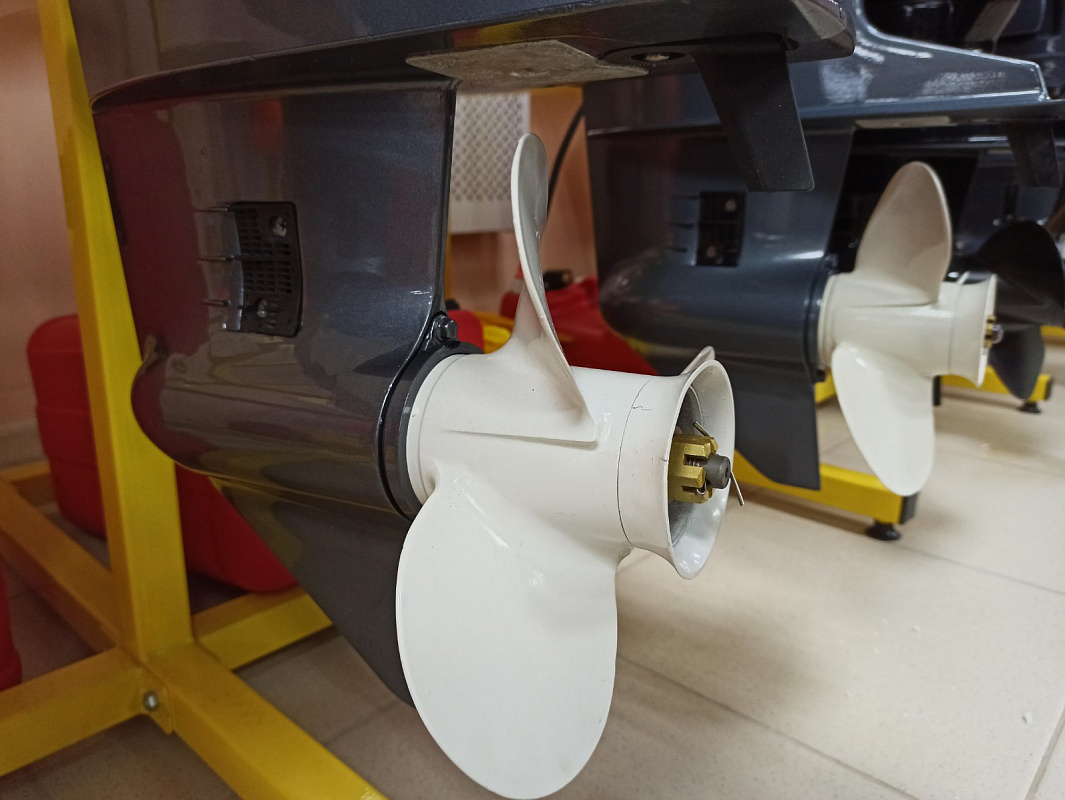 Лодочный мотор BREEZE T30S (2х тактный) в Архангельске