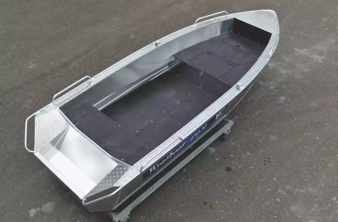 Алюминиевая лодка  Wyatboat-430М FISH в Архангельске