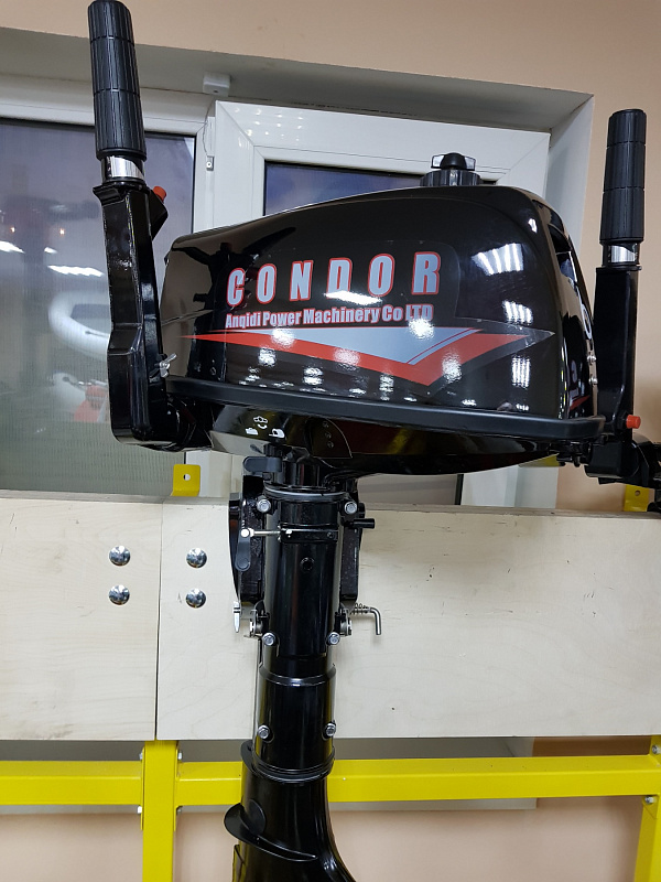 Лодочный мотор Condor T5HS с баком 12 л. в Архангельске