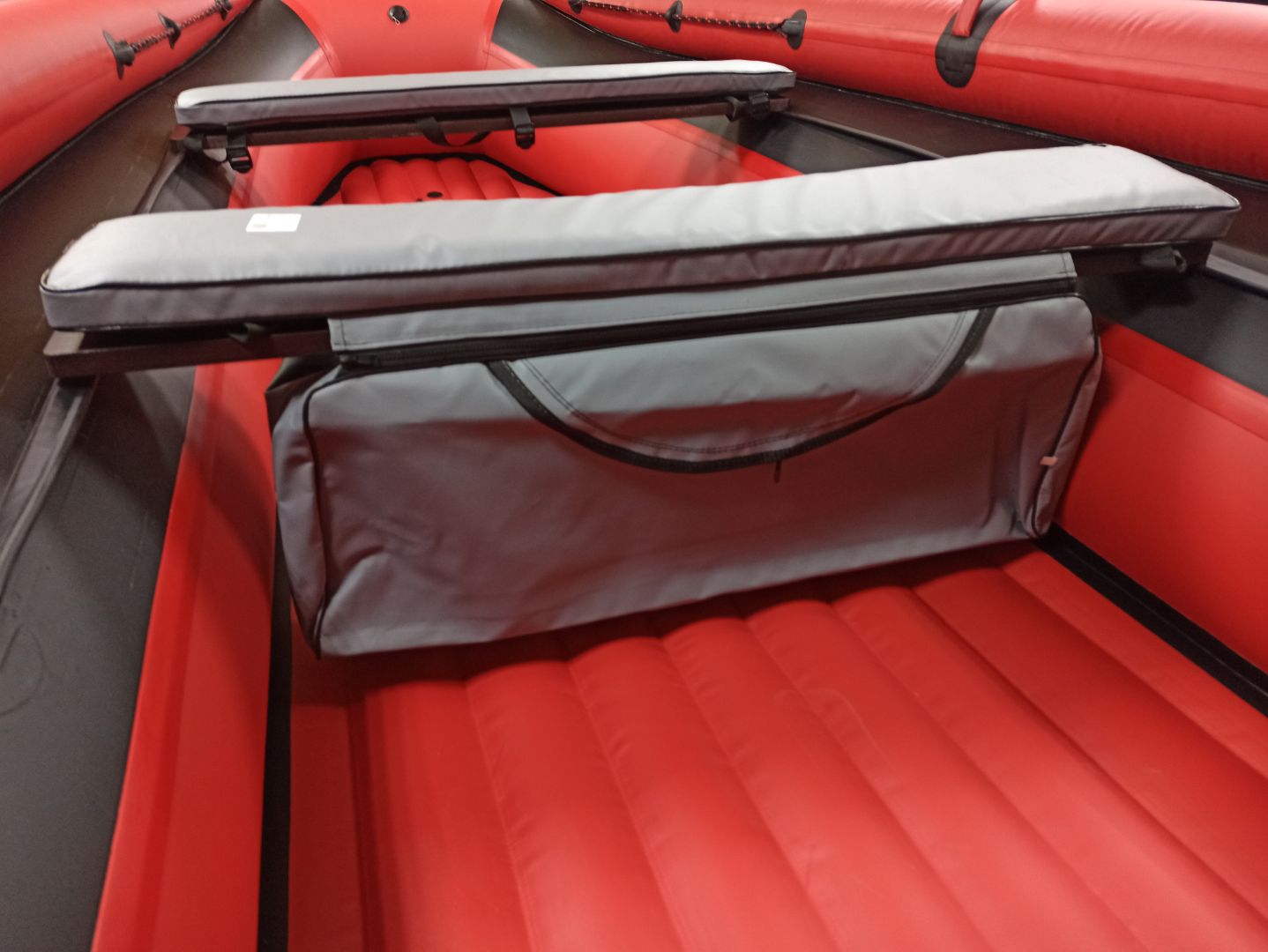 КОМПЛЕКТ МЯГКИХ НАКЛАДОК С СУМКОЙ ДЛЯ ЛОДОК 110Х20 СЕРЫЙ в Архангельске