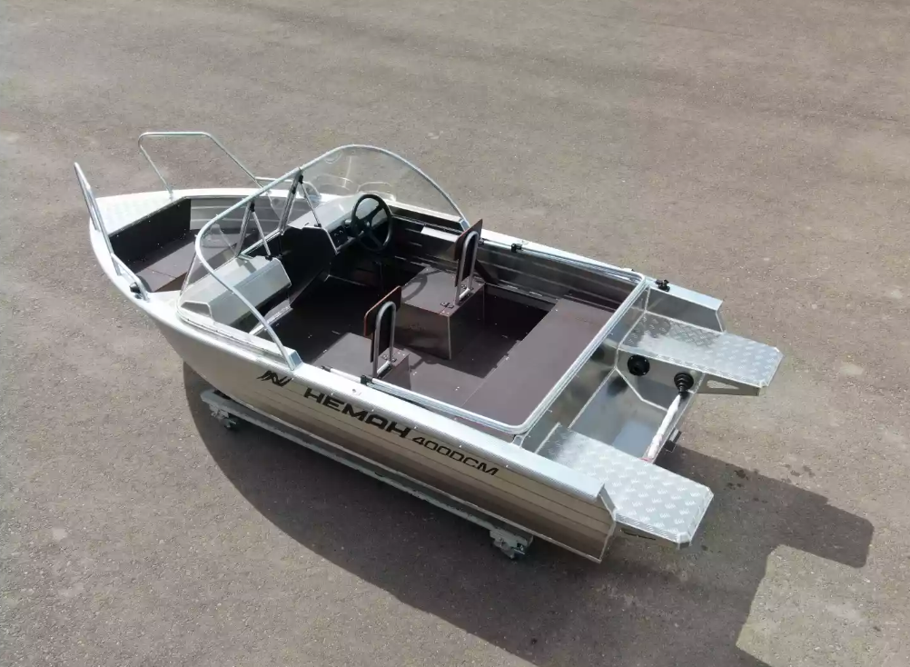 Алюминиевая лодка  Неман-400 DCM NEW в Архангельске