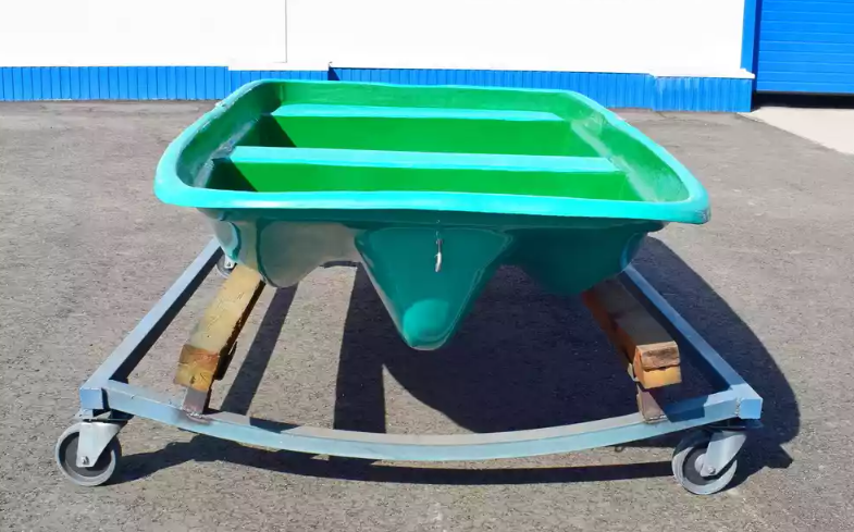 Стеклопластиковая лодка Старт (тримаран) в Архангельске