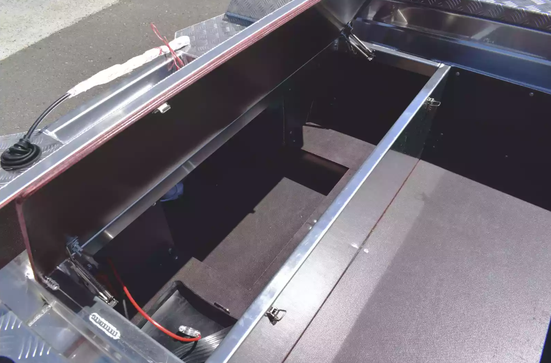 Алюминиевая лодка Wyatboat-390 DCM в Архангельске