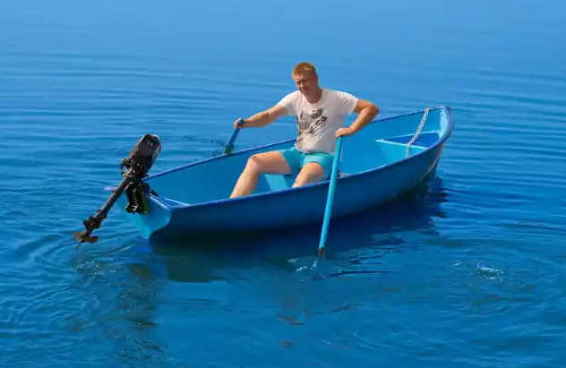 Стеклопластиковая лодка Омуль в Архангельске