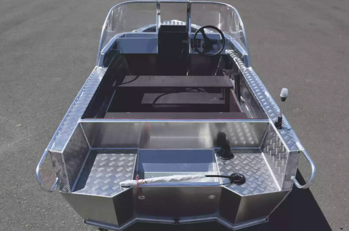 Алюминиевая лодка Wyatboat-390 DCM в Архангельске