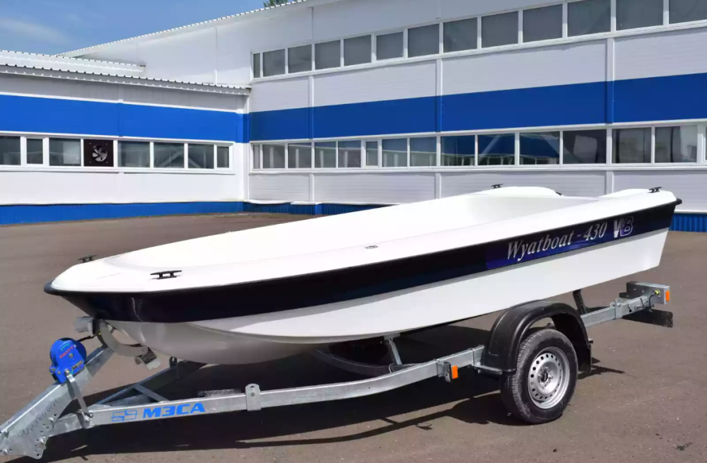 Стеклопластиковая лодка Wyatboat 430 тримаран в Архангельске