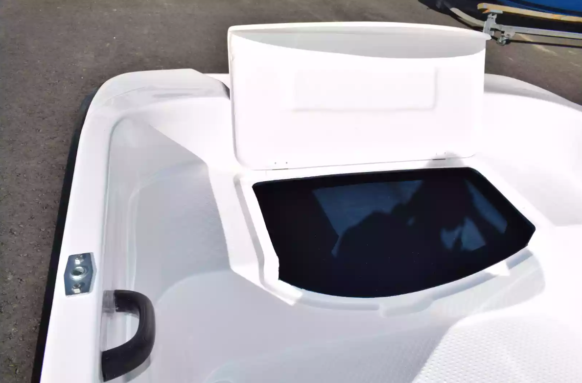 Стеклопластиковая лодка Пингвин (тримаран) в Архангельске