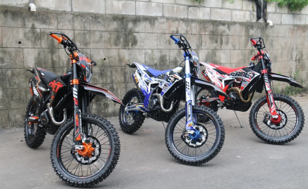 Кроссовый мотоцикл FAIDET CB300RL MAX KYB-TECH в Архангельске