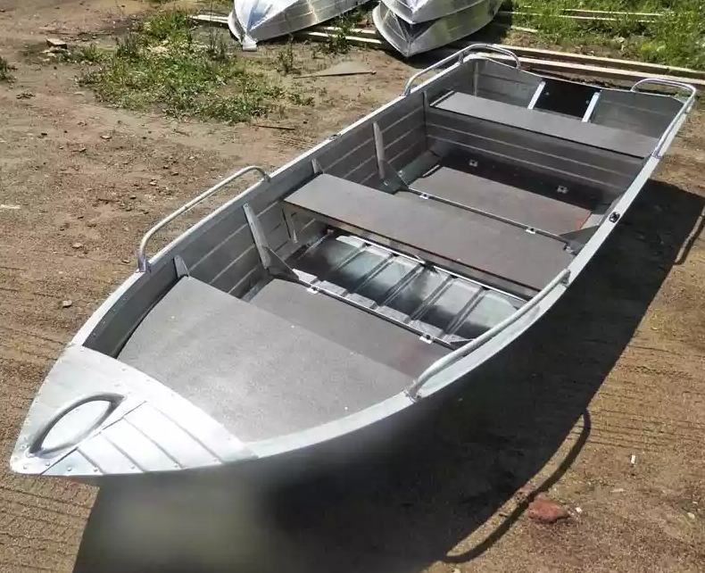 Алюминиевая лодка Вятка-Профи 37 в Архангельске