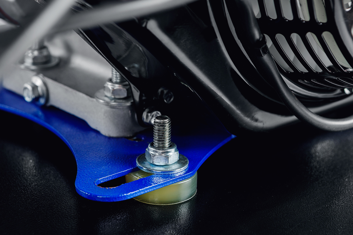 МОТОБУКСИРОВЩИК IKUDZO LONG 2.0 1700/500 EKR20 в Архангельске