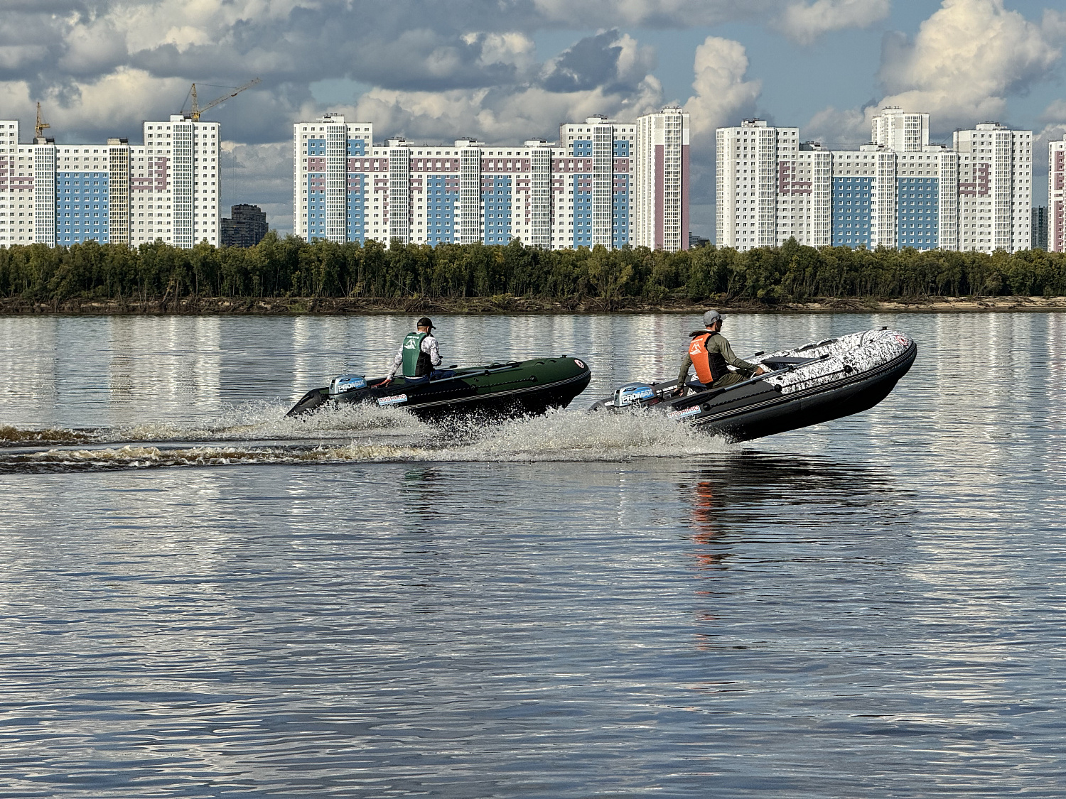 Лодка MISHIMO BIG FLOOR 440 в Архангельске