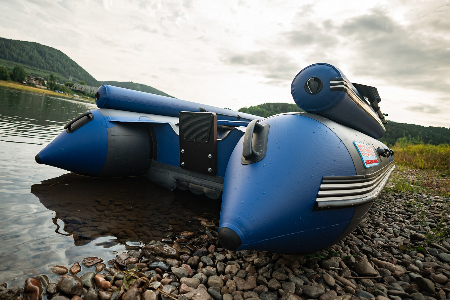 Лодка MISHIMO RIVER FJET PRO 400 под водомет в Архангельске