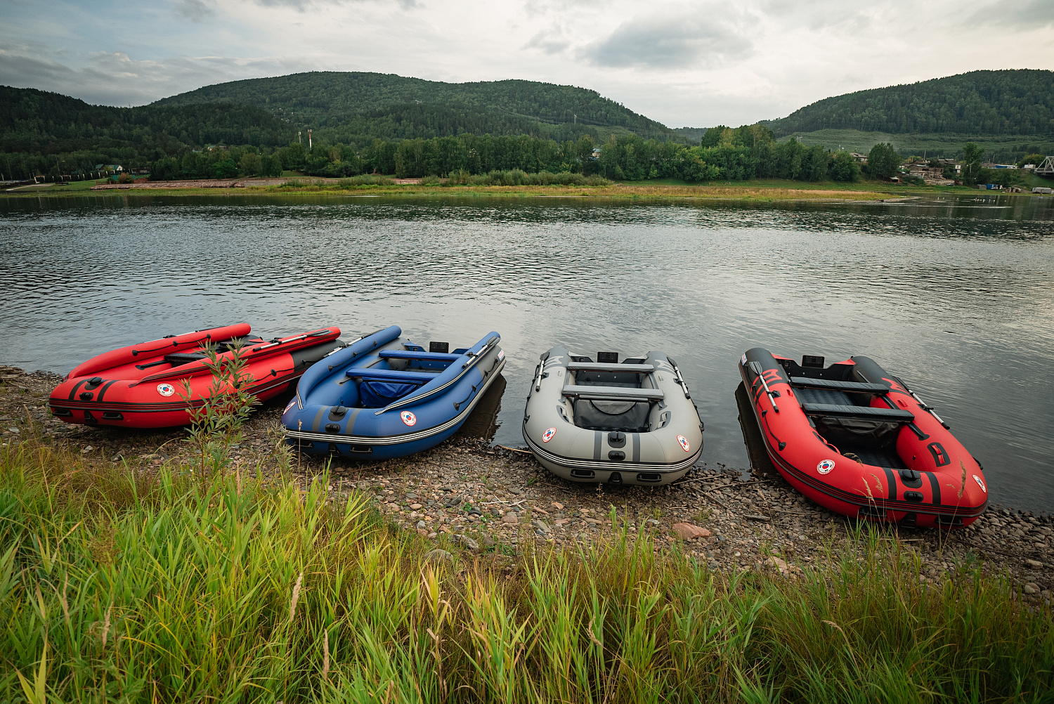 Лодка MISHIMO RIVER FJET PRO 400 под водомет в Архангельске