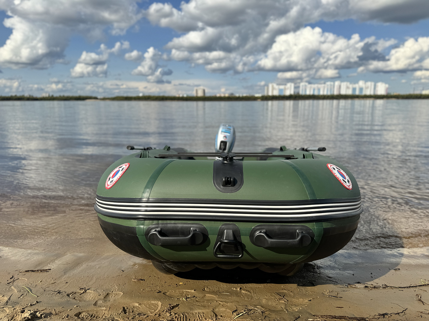 Лодка MISHIMO BIG FLOOR 400 в Архангельске