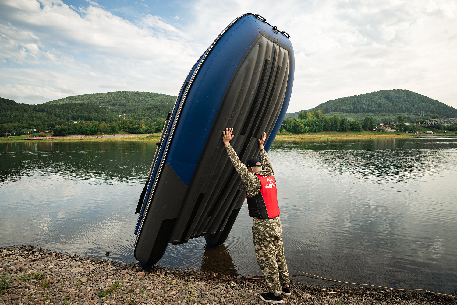 Лодка MISHIMO RIVER FJET PRO 400 под водомет в Архангельске