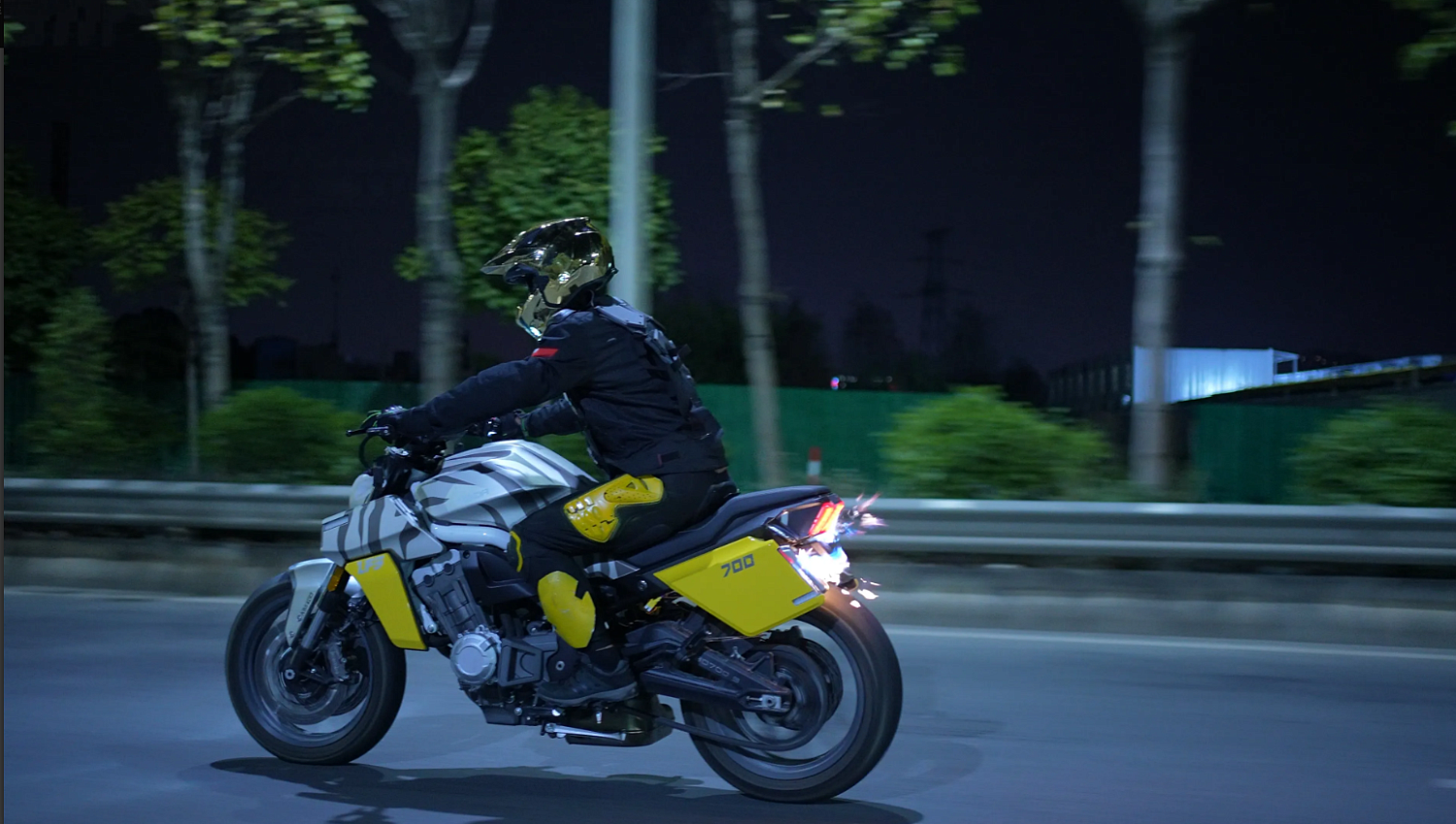 Мотоцикл Benda LFS 700 в Архангельске